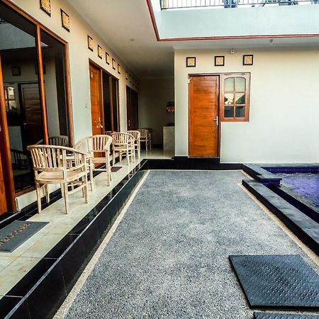 Star Bali Guest House Canggu Buitenkant foto